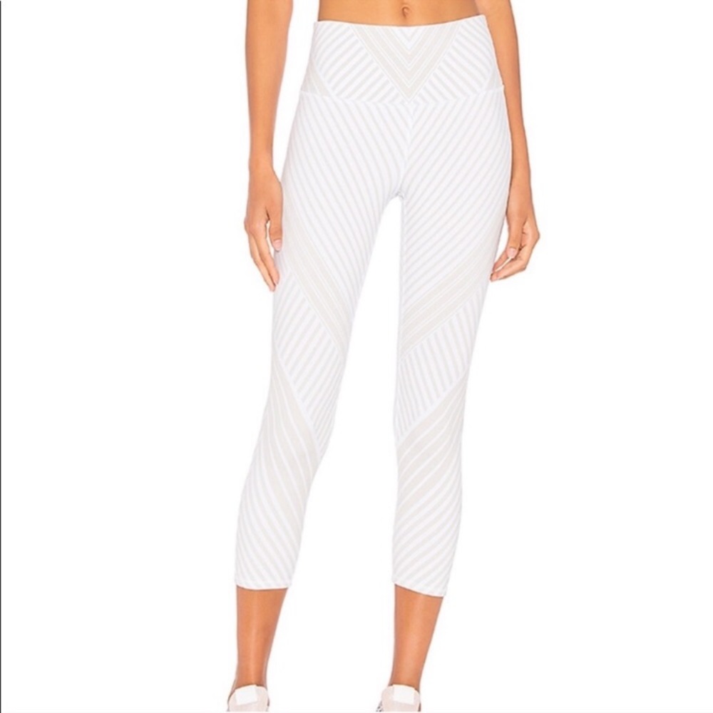ALO Yoga Santa Fe High Waist Airbrushed Capri NWT